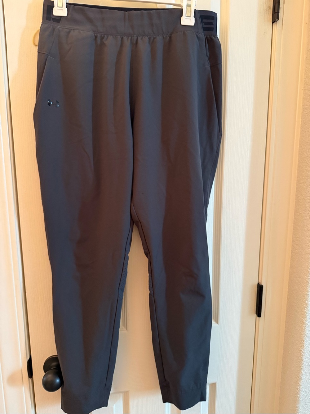 Under Armour Women’s Charcoal Gray Performance Joggers